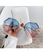 Woman Rimless Diamond Sunglasses