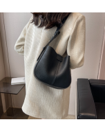 This year's popular small bag female spring and summer Hundred 2023 new fashion shoulder crossbody bag explosion mother bucket bag