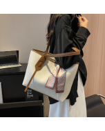 Premium texture bag female large capacity 2023 new spring and summer hundred popular shoulder bag commuter handheld Tote bag