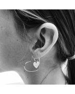 Fashionable and minimalist metal heart earring set